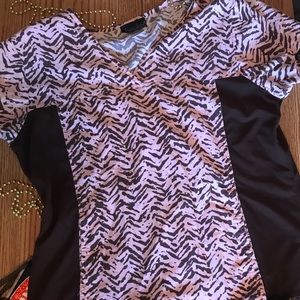 🧟‍♀️Animal Print Scrub Top🧟‍♀️